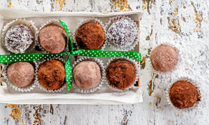 Trufas de Chocolate Preto e Abacate