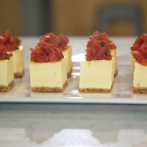 Cheesecake Salgado com Tomate Confit