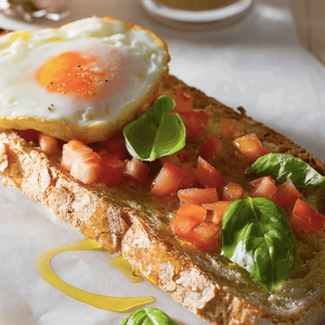 Toast with Tomato and Fried Egg