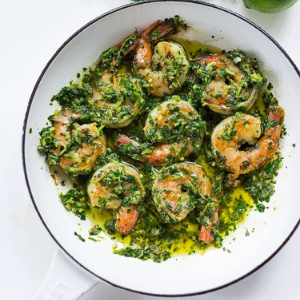 Camarões com Molho Chimichurri