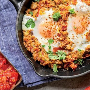 Ovos em Tomatada com Atum